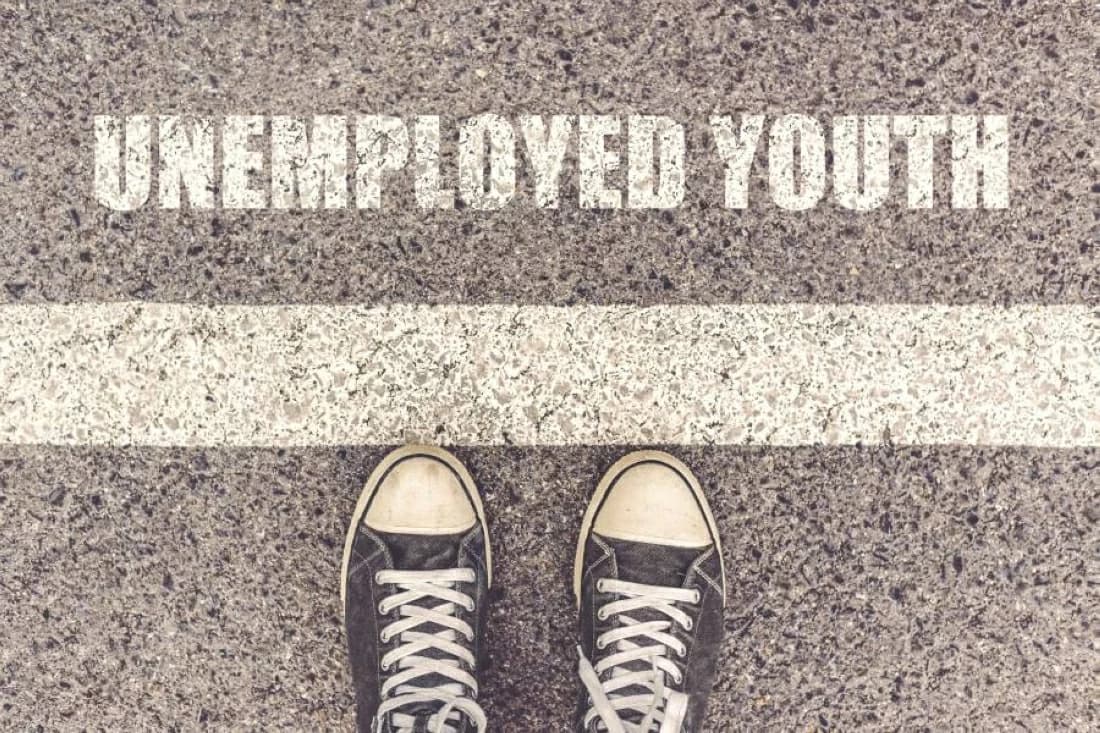Global youth unemployment rises amid AI threat