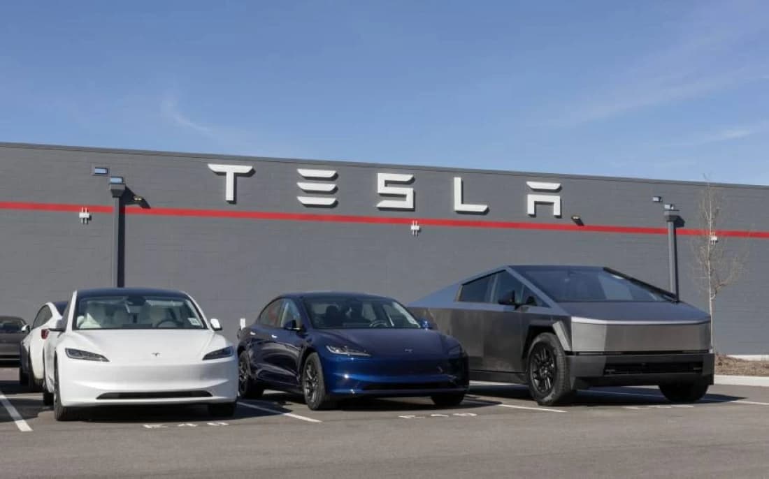 Tesla Ready to Launch New Roadster