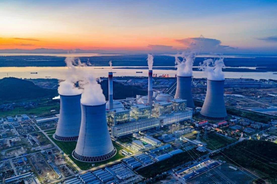 America intends to develop a nuclear-powered commercial fleet to oppose China