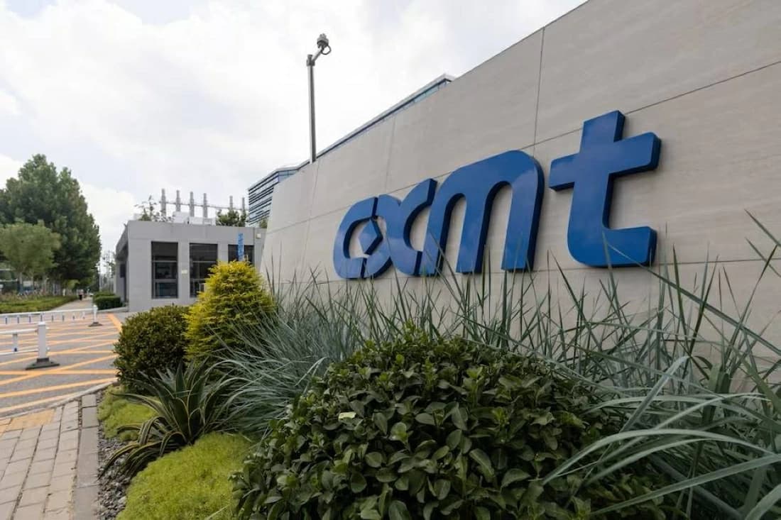 China's top memory chip maker sues Pentagon