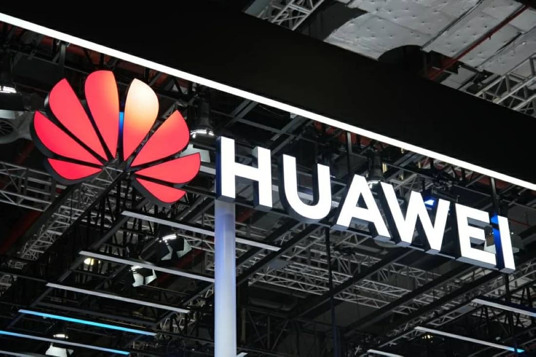 Huawei Foresees 900B AI Agents by 2035