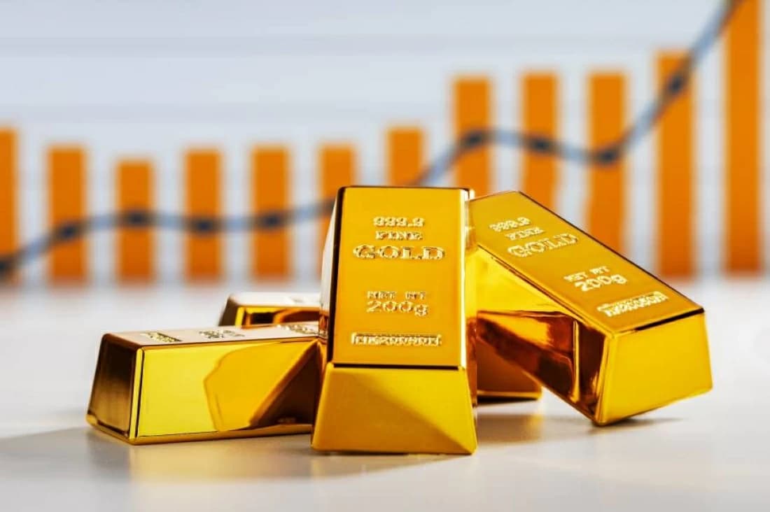 Gold rebounds as oil steadies and dollar weakens