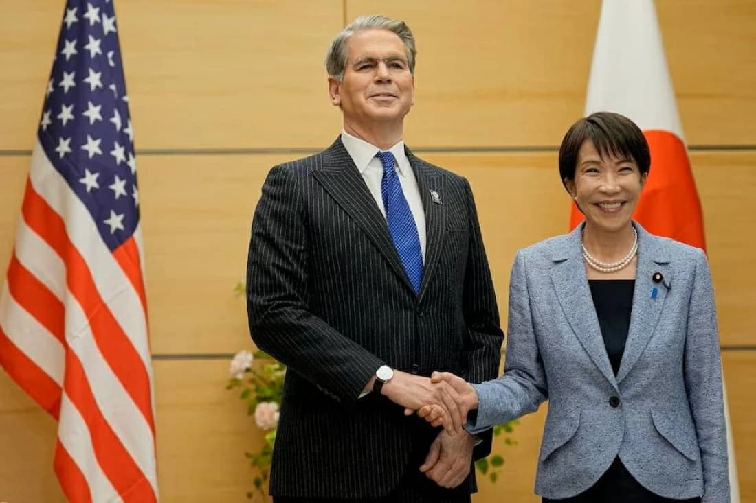 American bond seller influences Japan spending Cuts