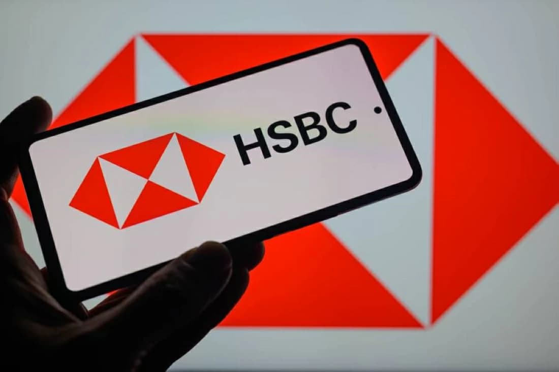 HSBC to phase out fixed salaries from 2028