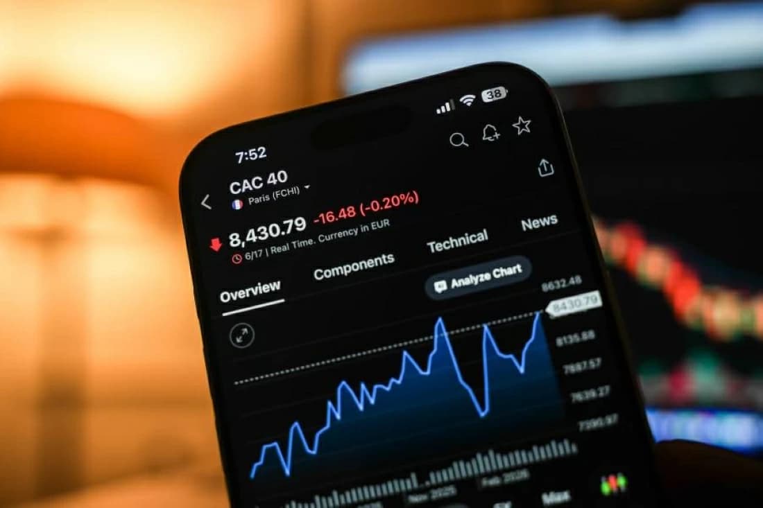 CAC40 falls 1% as protests intensify in France