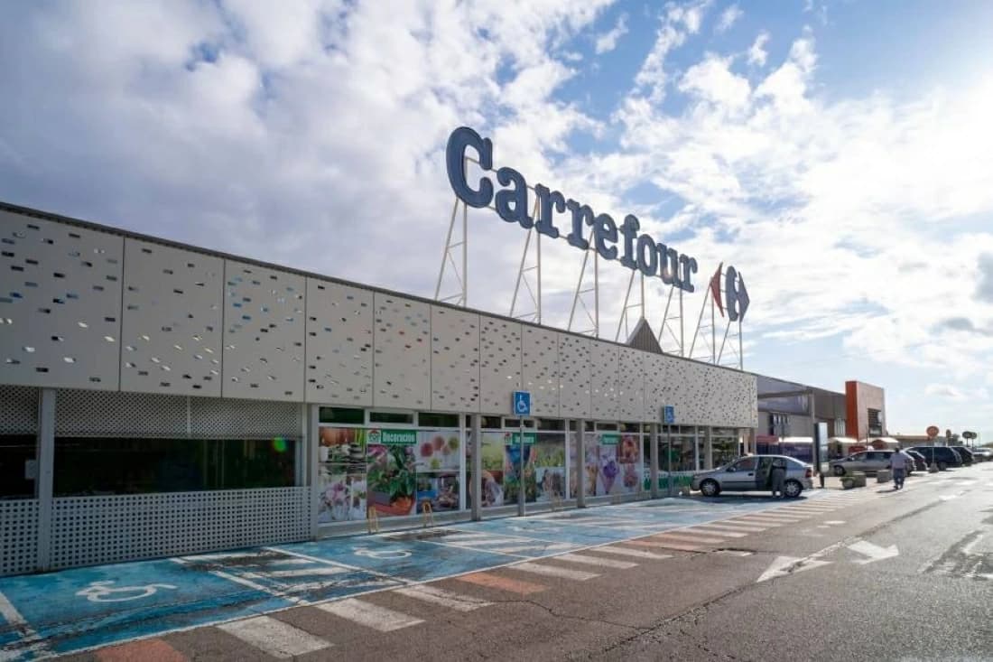 France unrest hits Carrefour stock