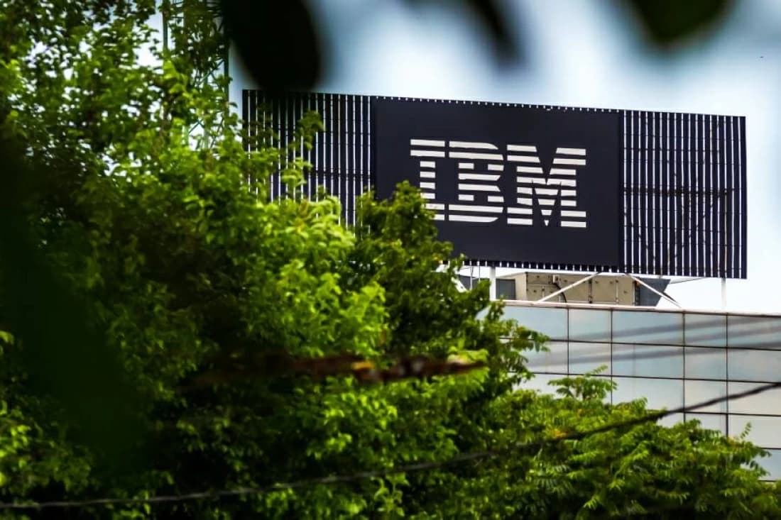 IBM stock drops 6.5% over revenue concerns