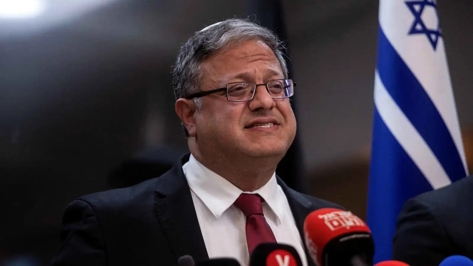 Ben Gvir Urges Netanyahu to Strike Beirut