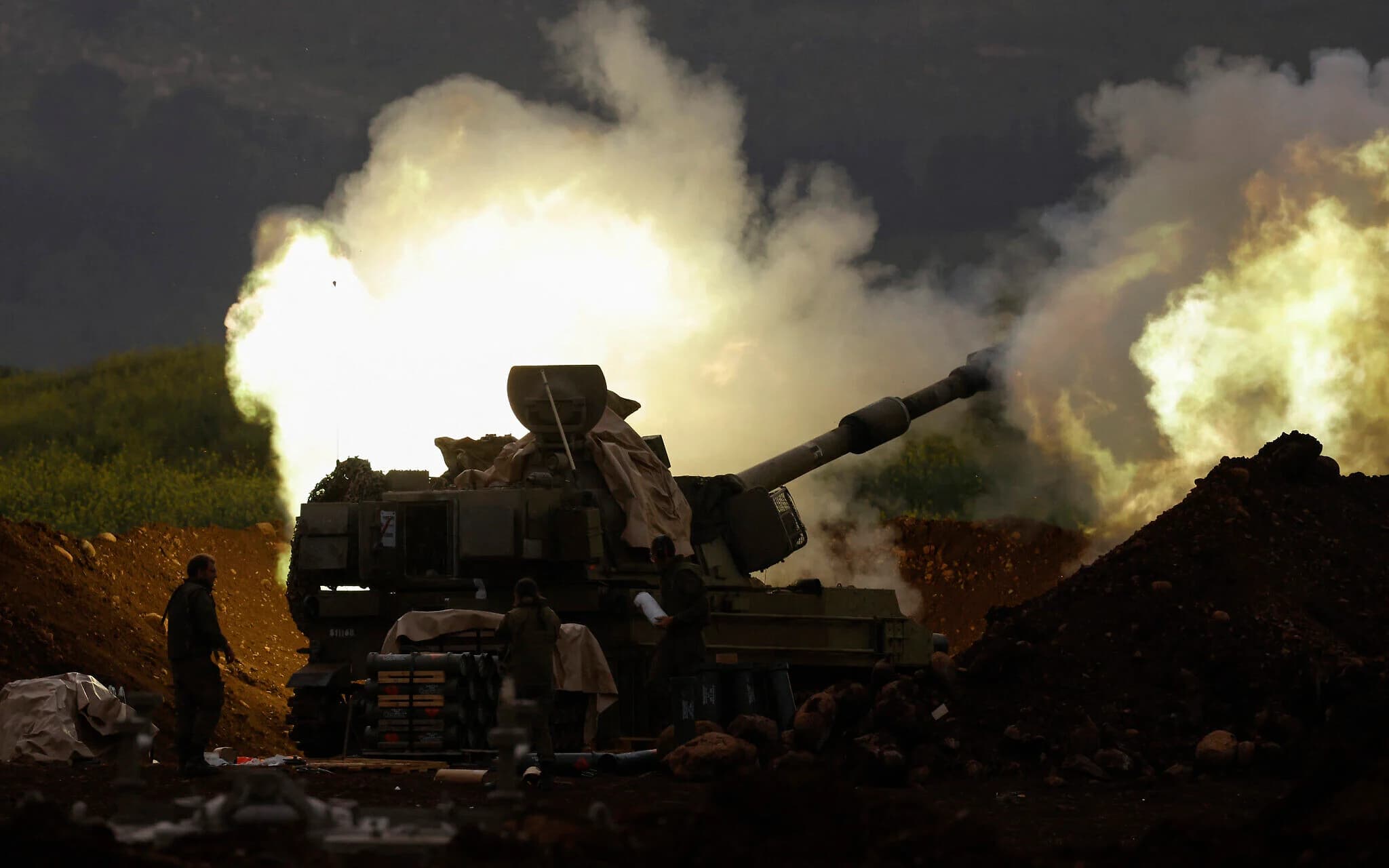 Israel shells southern zones, targeting Al-Tahir high ground