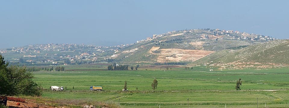 وفد من الفاو يراجع أضرار الزراعة في النبطية