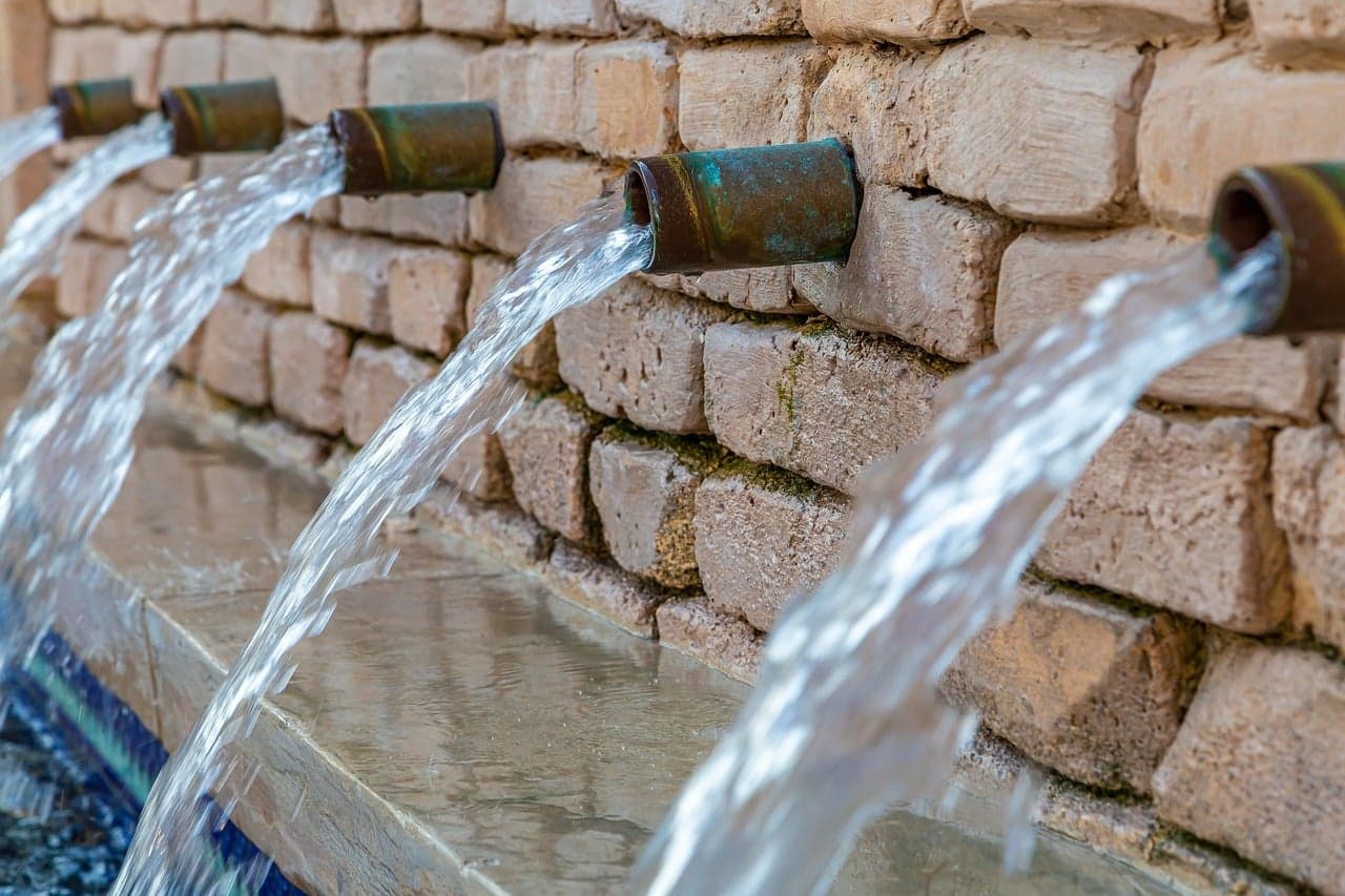 الصحة تغلق 3 مراكز مياه بالعباسية لاسئتناف المعايير