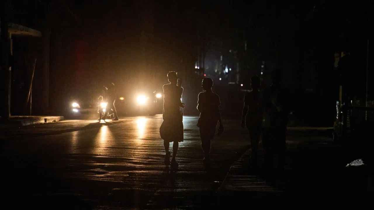 Tunisia Night Protests Over Power Cuts