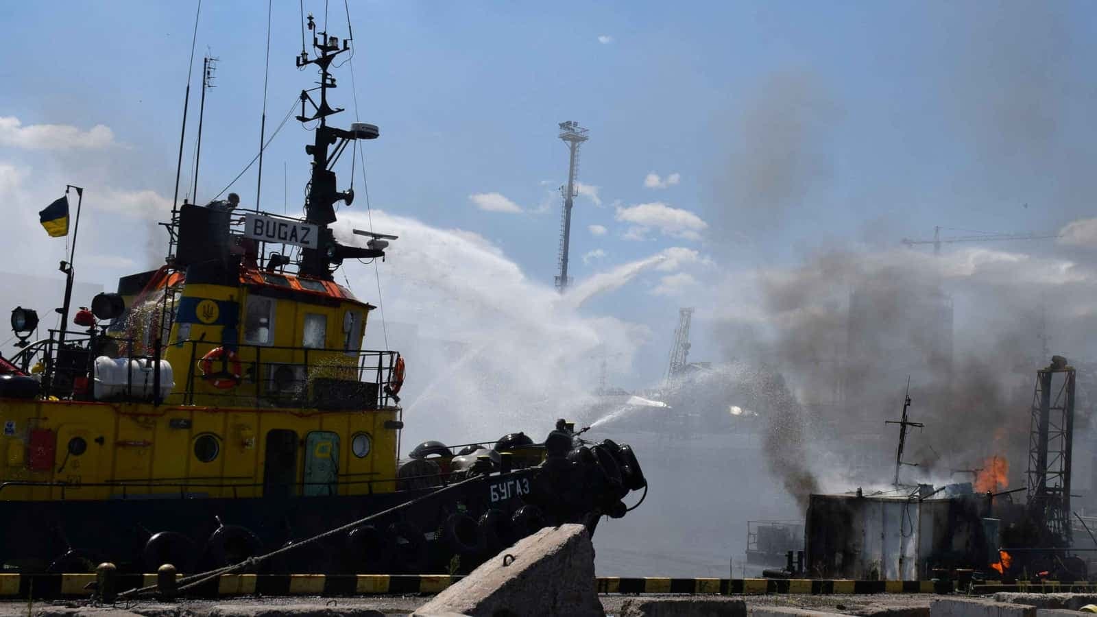 Russian forces strike four ships at Ukrainian ports