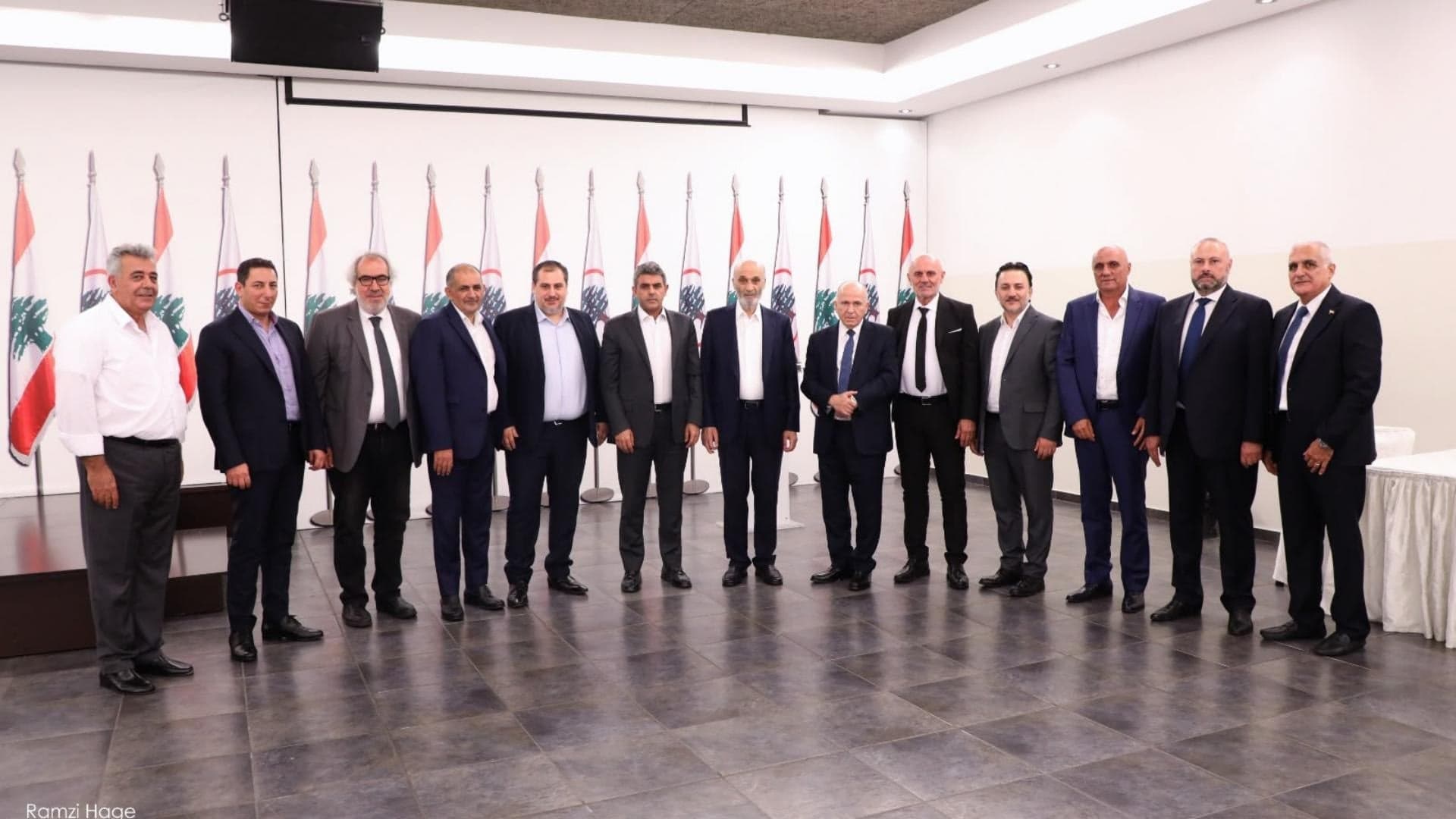 Jumblatt meets Byblos mayors on development and waste