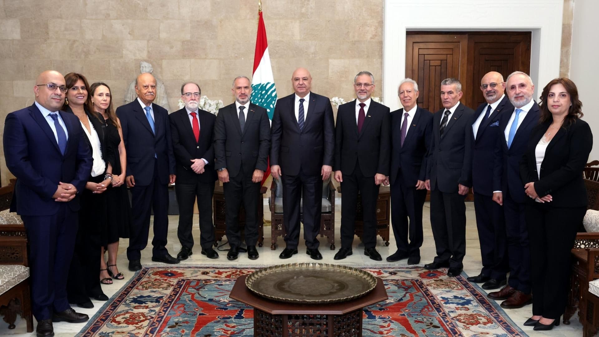 عون: أعادة لبنان إلى الخارطة وإعادة بناء الدولة