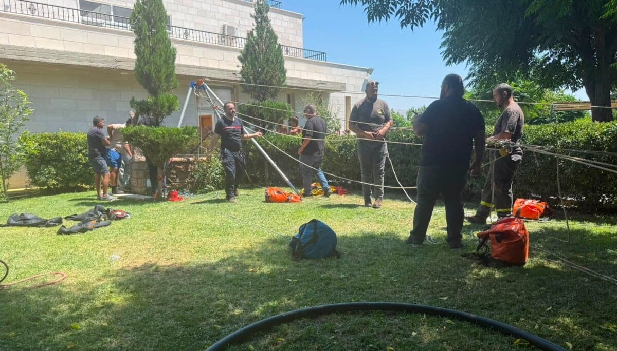 Civil Defense rescue from well in Zahle