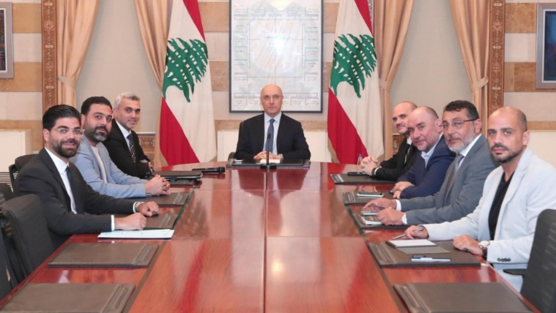 Al-Hajjār examines Marja'oun residents and development