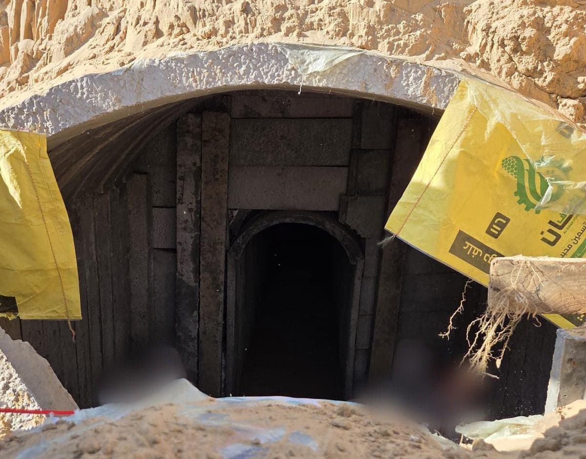 الجيش الإسرائيلي يدمر نفق وصواريخ في غزة