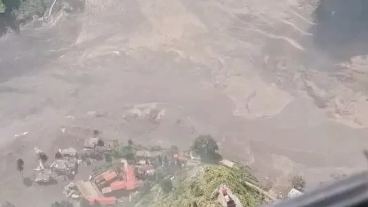 Nepal-Tibet border flood kills 157, many missing