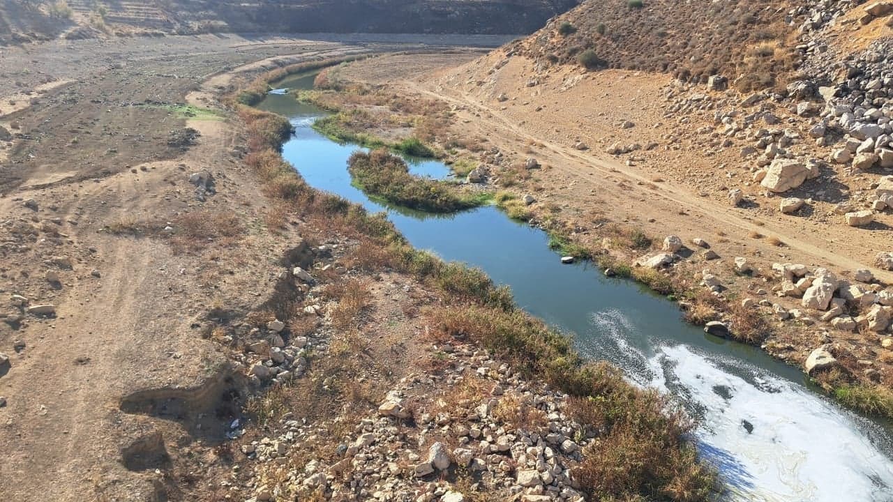 واقع نهر الليطاني خلف الأبواب