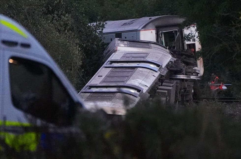 Sussex train derailment injures 20