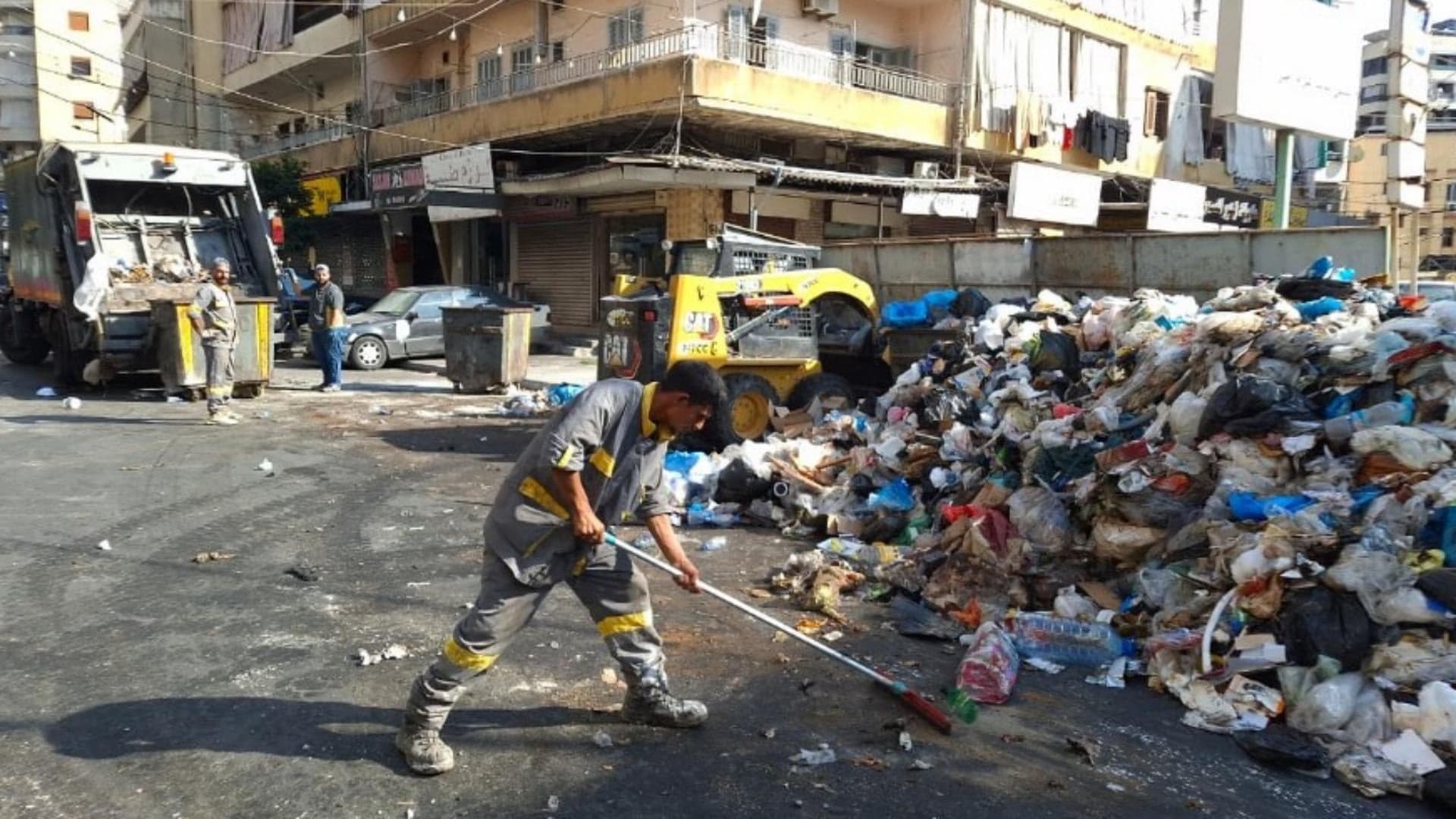 Sidon Starts Waste Removal