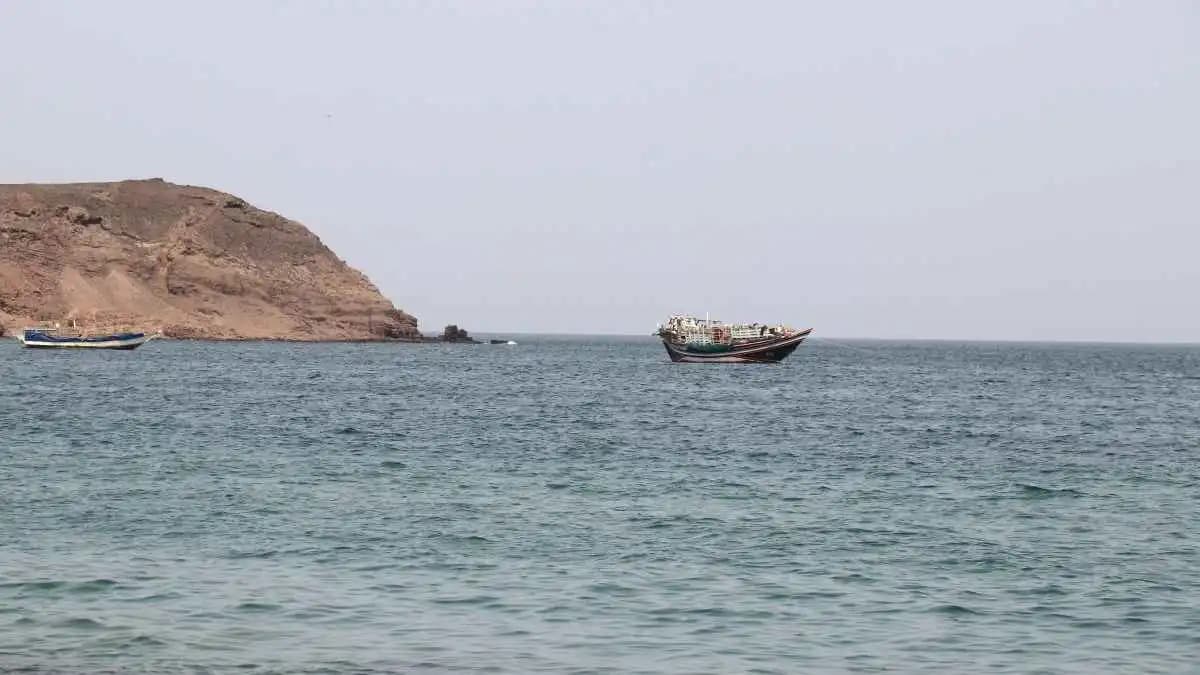 تطويق باب المندب يدفع ساحل أفريقيا نحو تصعيد حوثي