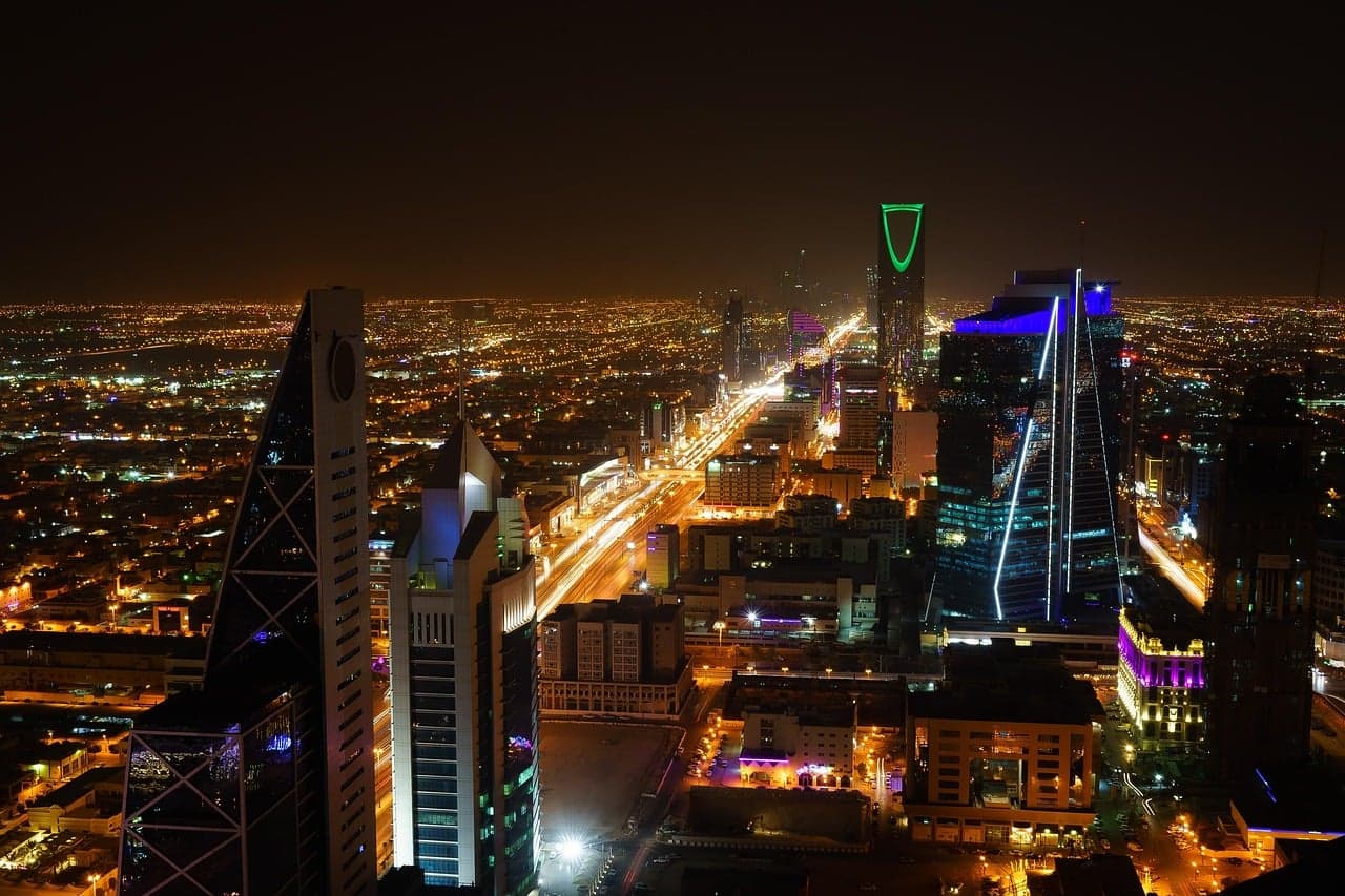 تدمير صاروخ ومسيرتين حوثيتين على الرياض وخميس مشيط