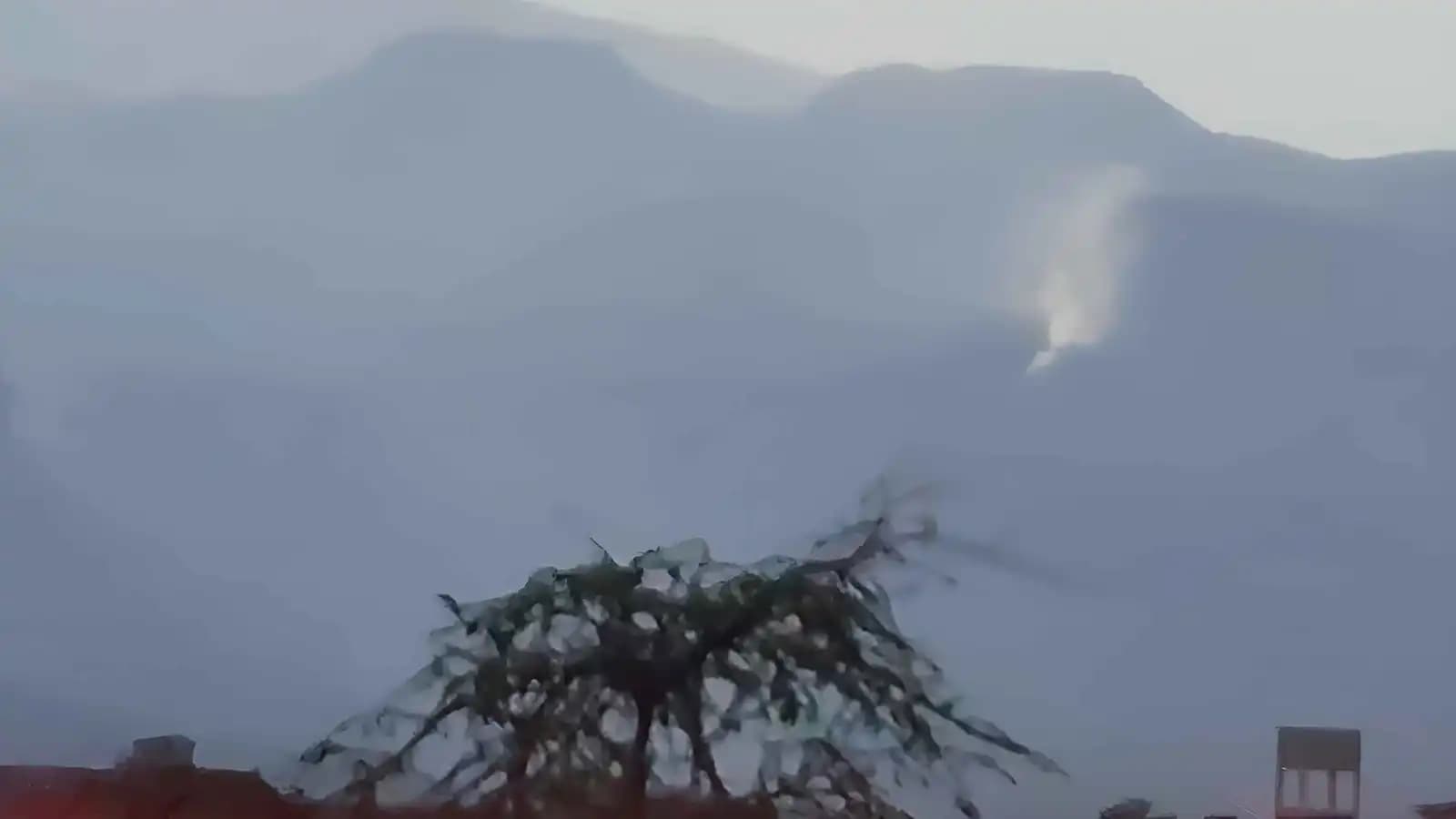 اليمنية تنفذ 13 غارة على مواقع حوثية