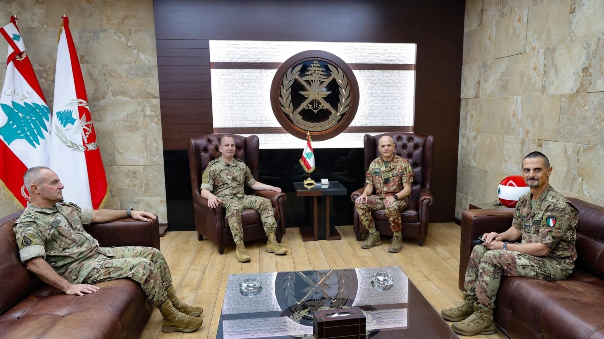 هيكل يستقبل الملحق العسكري الإيطالي