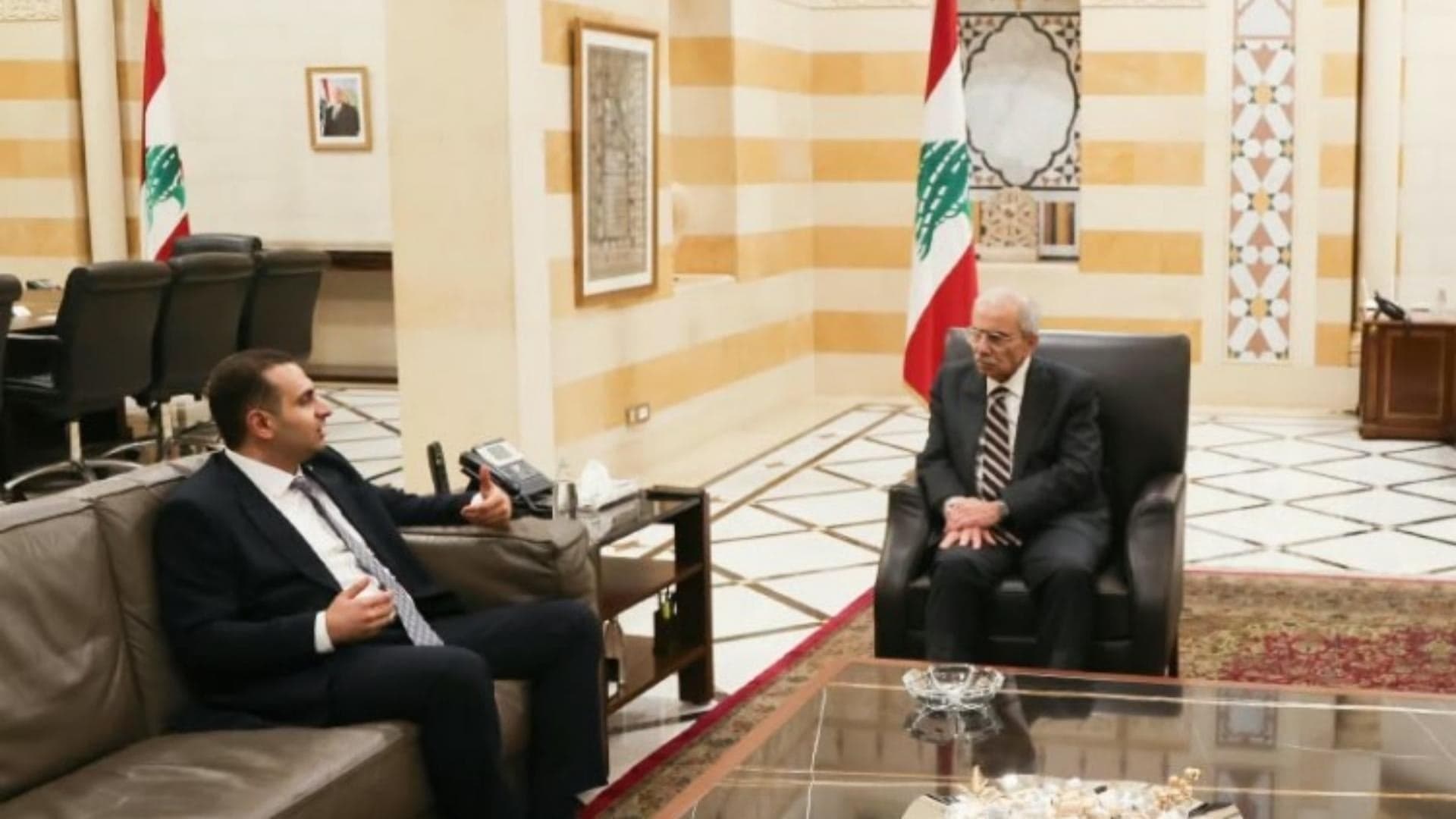 محافظ النبطية يعلن متابعة المشاريع التنموية