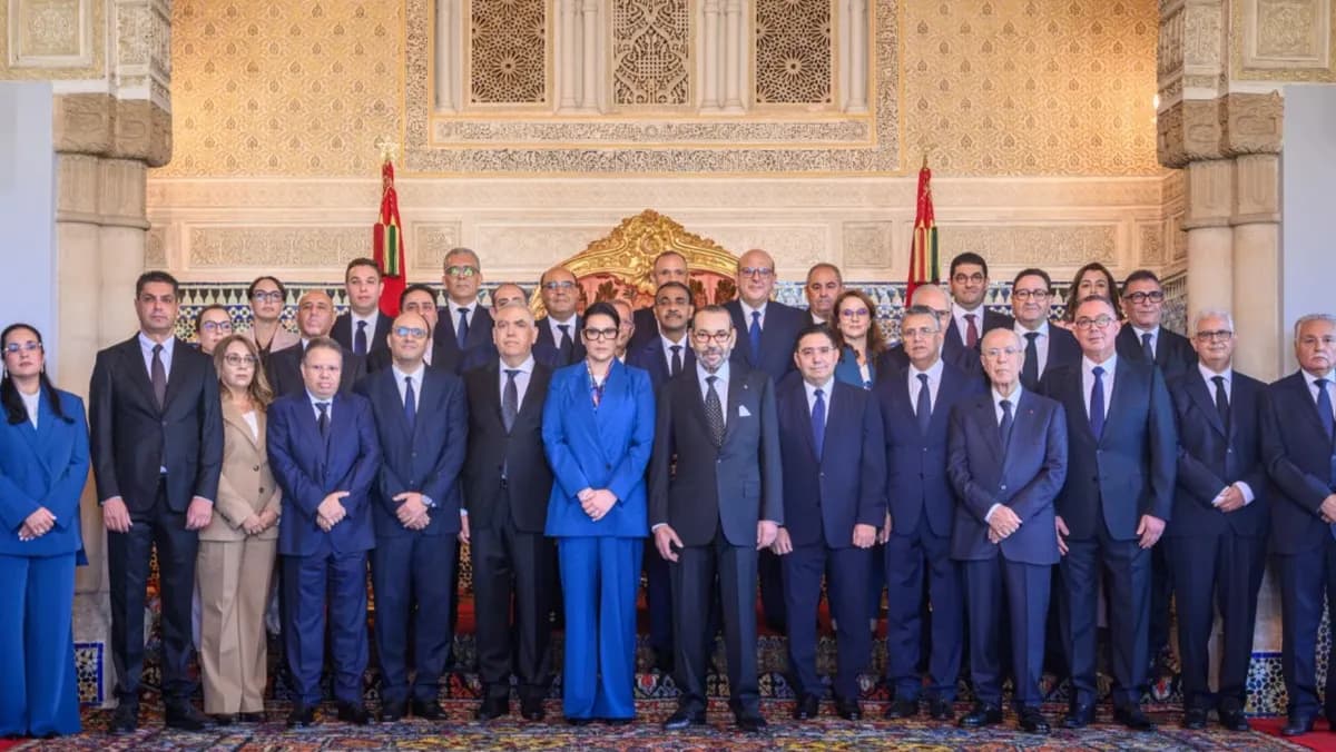 Al-Mansouri's government sworn in before Morocco's King