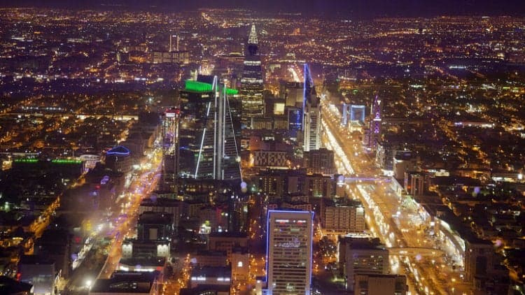 السعودية تتصدى لصاروخين ومسيّرة