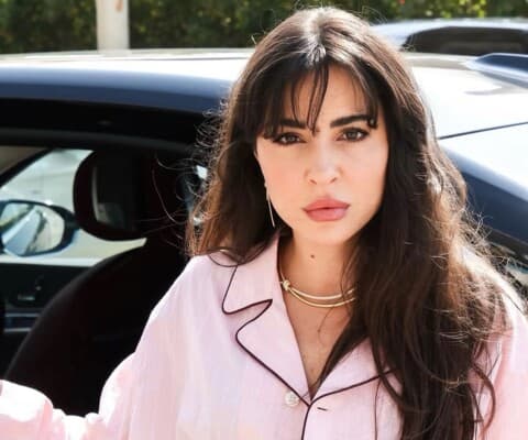 سارة أبي كنعان تظهر بصور مع علامات الحمل