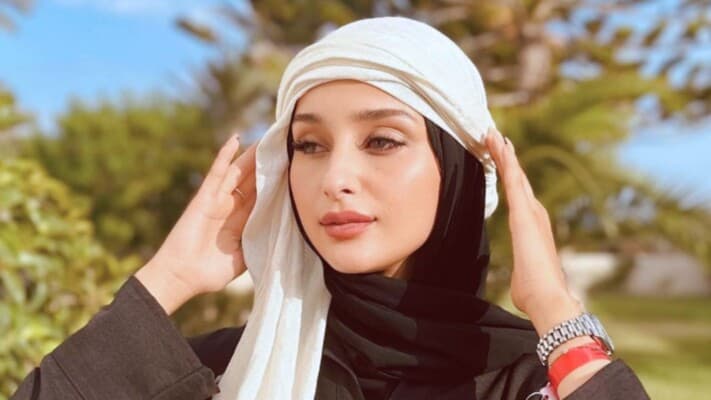 Ida Al-Aribi Criticizes Harissa Shrine