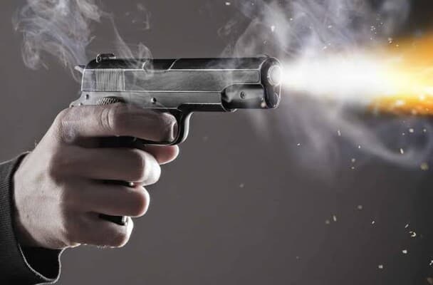 Influencer fatally shot live