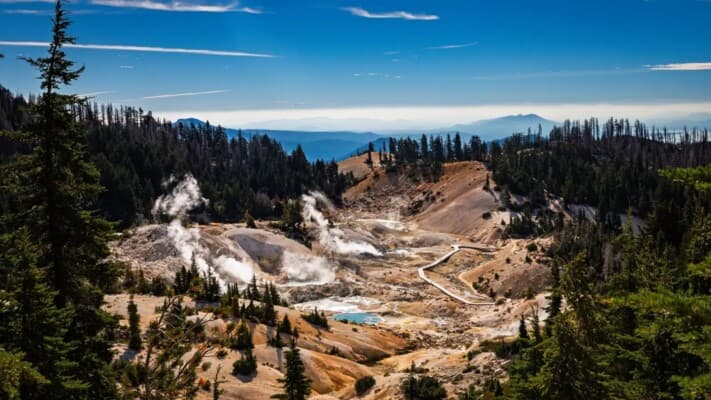 California volcanic eruption creates striking scene
