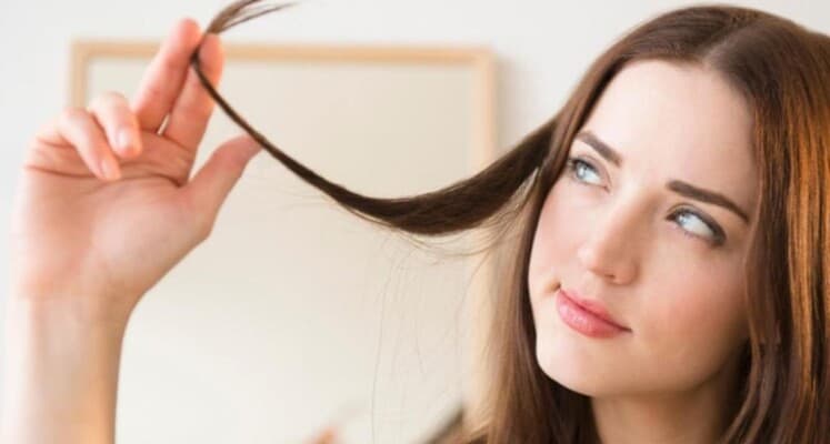 Caring for Oily Scalp and Dry Ends