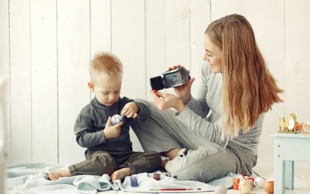 Impact of constant photos on child's development