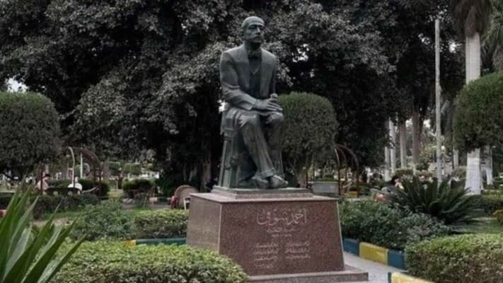 الغضب في مصر وارتباطه بتمثال أمير الشعراء