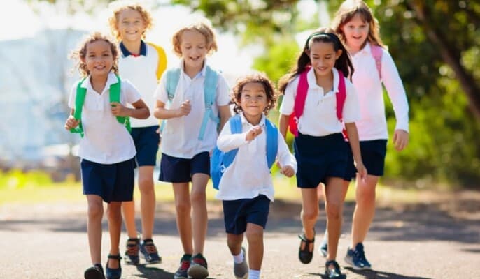 أطعمة لتعزيز تركيز الأطفال في المدرسة