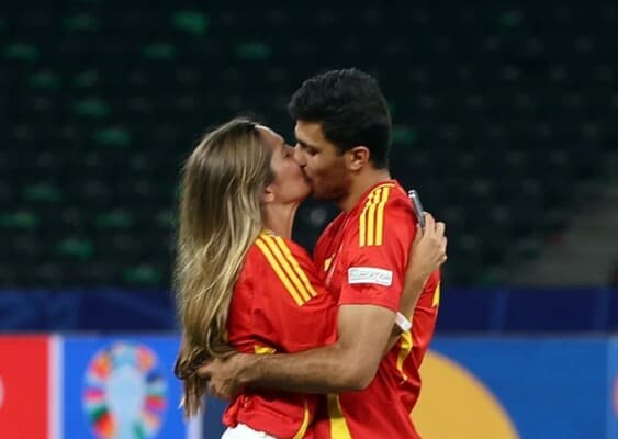 Love guides World Cup star away from Madrid