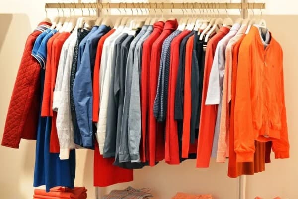 AI faces issues over a shirt