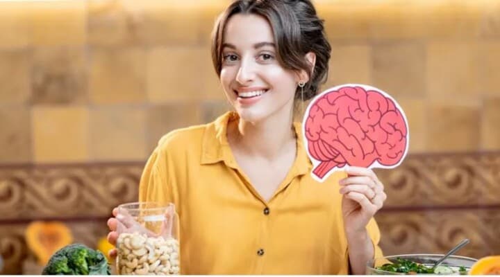 Body part assists in recording memories