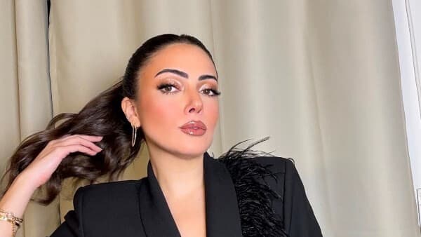 وئام مجدي تكشف عن الصقر الحقيقي في الفن