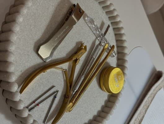 Avoid sharing these 10 beauty tools