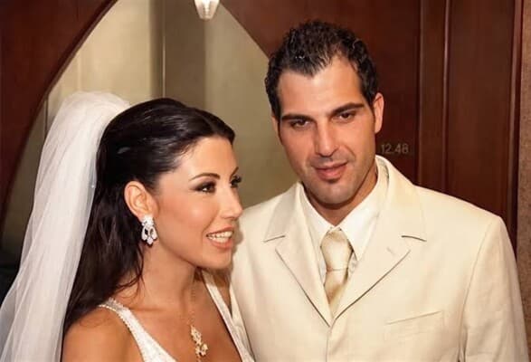 لور خليل تودع زوجها بعد 40 يوما