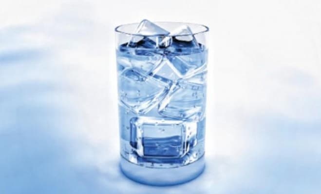 Frozen hot water puzzle remains unsolved