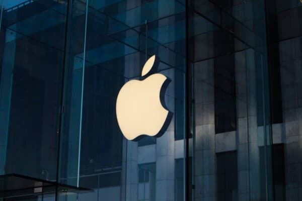 Apple computer sells for $1.15M