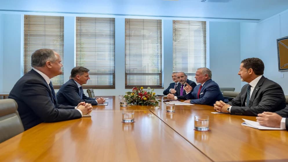 King Holds Talks with Australian Opposition Leader